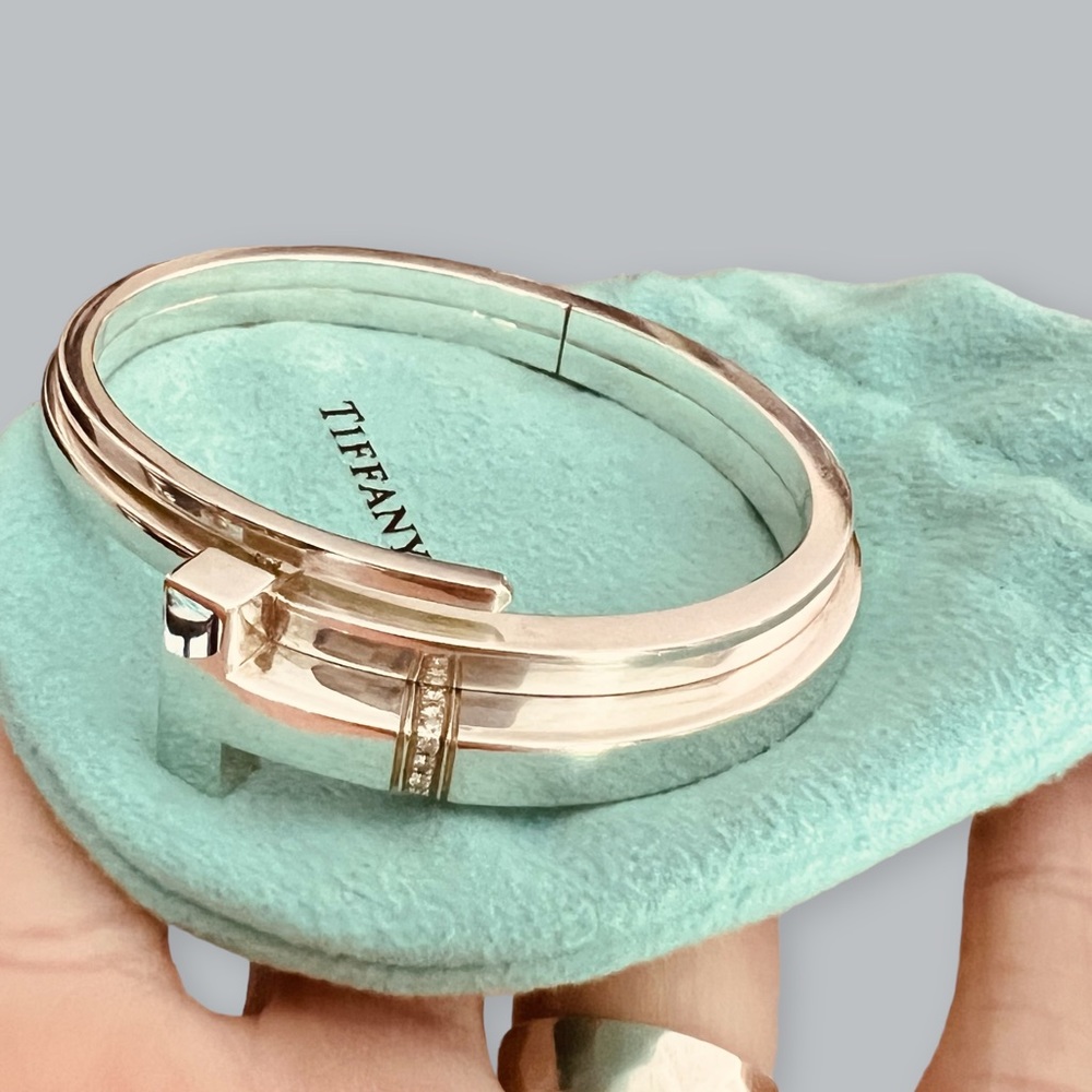 *SOLD* Authentic Tiffany & Co Diamond Square Wrap Bracelet SIZE MEDIUM - Picture 2 of 14